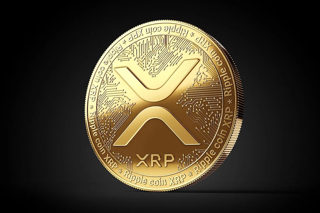 XRP Price Dumps Below $2 for First Time in 2025 amid Whales Capitulation, Was $3.4 Cycle Top?
